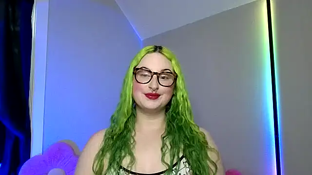 thefapfolder online show from May 18, 1:05 pm