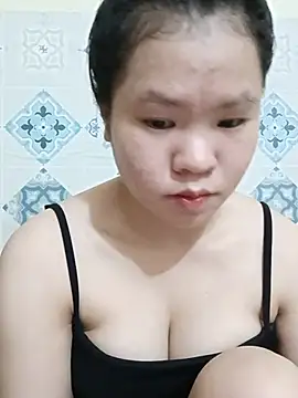 Snapshot of Seraphinahh chatting on May 27, 8:43 am Seraphinahh online show from May 27, 8:43 am