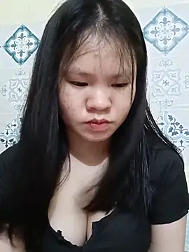 Snapshot of Seraphinahh chatting on May 31, 9:26 am Seraphinahh online show from May 31, 9:26 am