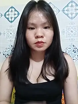 Seraphinahh online show from June 6, 2:44 pm