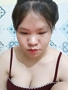Snapshot of Seraphinahh chatting on May 20, 3:53 pm Seraphinahh online show from May 20, 3:53 pm