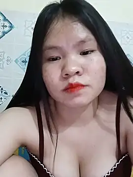 Snapshot of Seraphinahh chatting on May 17, 1:55 pm Seraphinahh online show from May 17, 1:55 pm
