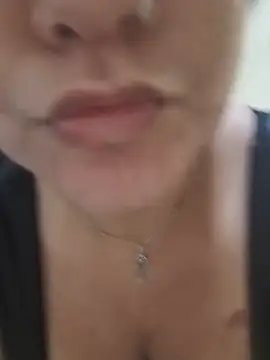 Snapshot of Luna-elle chatting on June 3, 10:16 am Luna-elle online show from June 3, 10:16 am