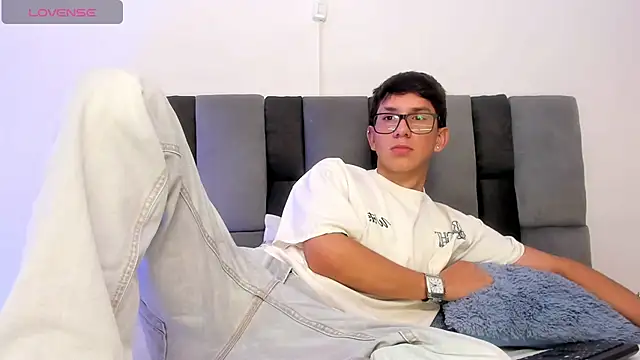 Adrien silex online show from April 15, 4:55 pm