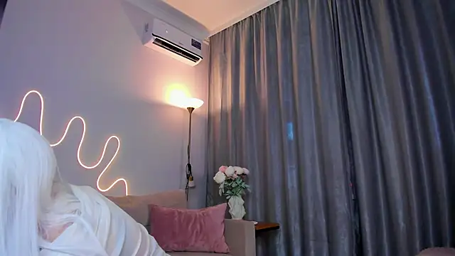 Sophia cutegirly online show from June 3, 1:56 pm