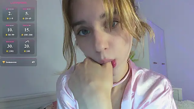 Snapshot of Tessa_Shy_ chatting on June 26, 5:30 pm Tessa Shy online show from June 26, 5:30 pm