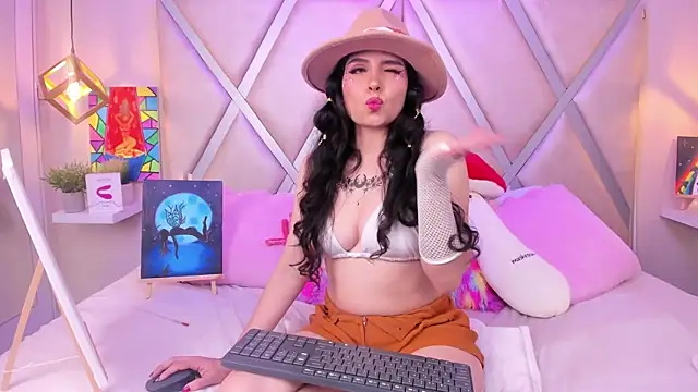 LilithRyder online show from May 15, 11:03 pm