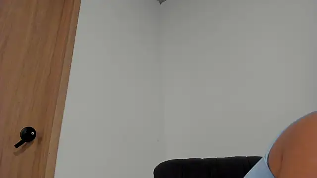 MiaRouseex online show from May 26, 7:01 pm