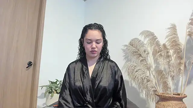 MiaRouseex online show from May 1, 8:58 pm