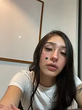 NickieCute- online show from May 12, 8:04 pm