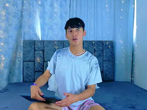 IhanKing online show from May 16, 7:13 pm