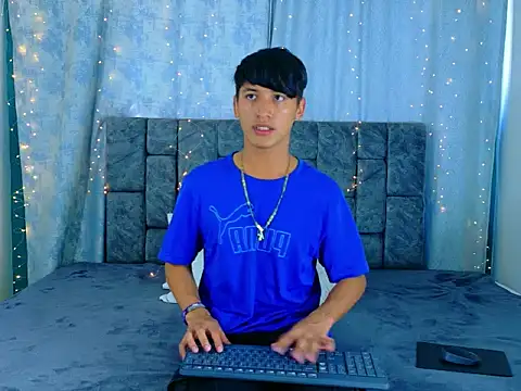 IhanKing online show from May 22, 7:23 pm