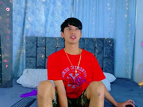 IhanKing online show from May 31, 8:09 pm
