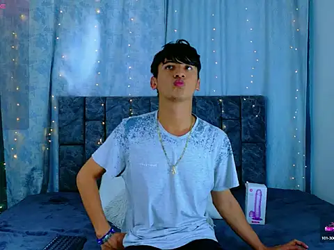 IhanKing online show from May 29, 7:31 pm