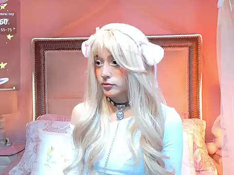 VaLuu   online show from May 23, 12:48 pm