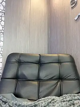 Snapshot of evelyn_hills chatting on June 21, 3:18 pm evelyn hills online show from June 21, 3:18 pm