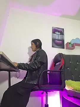 AMY 0317 online show from May 18, 6:34 pm