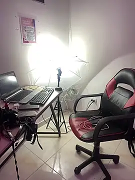 AMY 0317 online show from May 11, 10:38 am