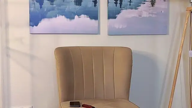 NatashaRieker online show from April 16, 10:05 am