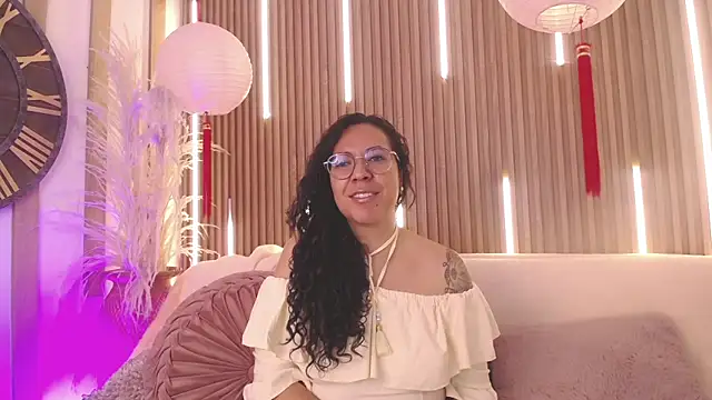 Velvet Curly online show from May 14, 12:24 pm
