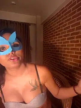 jellyyynspicyyy online show from April 15, 2:10 pm