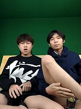 -OvO- online show from May 6, 1:26 pm