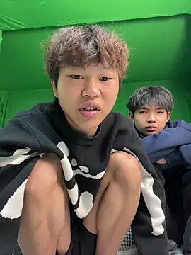 -OvO- online show from May 7, 11:02 am