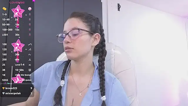 Snapshot of Samantha_bloww1 chatting on June 5, 6:52 am Samantha bloww1 online show from June 5, 6:52 am