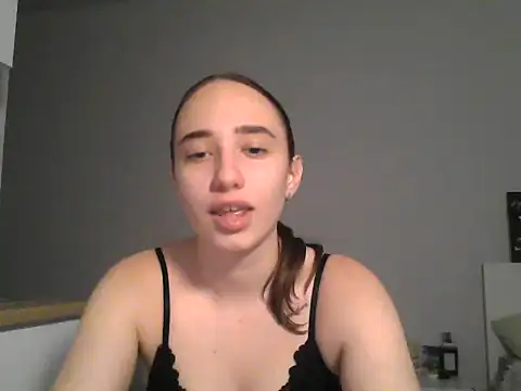 Snapshot of DarkMirel chatting on June 21, 6:14 pm DarkMirel online show from June 21, 6:14 pm