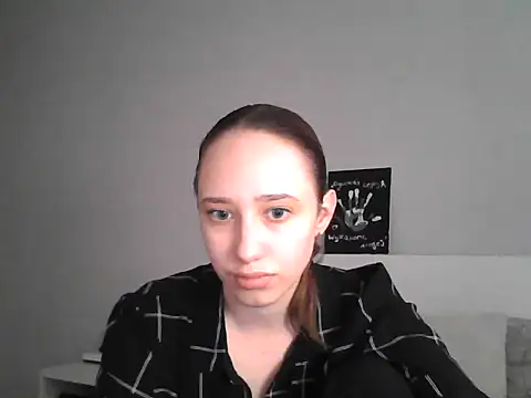 DarkMirel online show from May 6, 4:22 pm