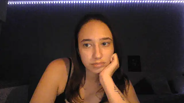 Snapshot of DarkMirel chatting on July 13, 7:57 pm DarkMirel online show from July 13, 7:57 pm