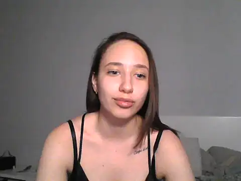 DarkMirel online show from May 31, 6:20 pm