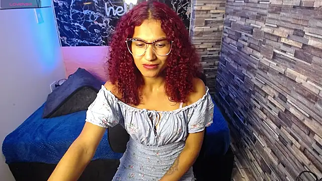 molly bianco online show from April 14, 10:04 pm