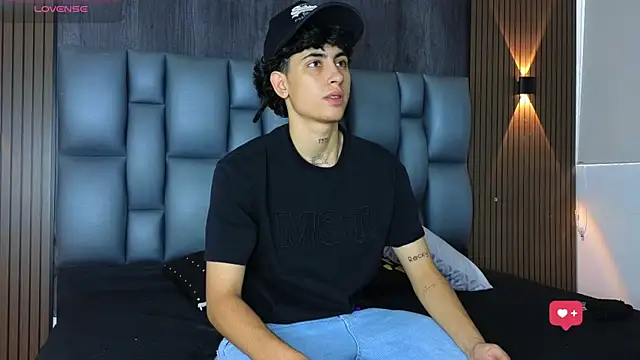 mohamed malik online show from May 31, 1:50 pm