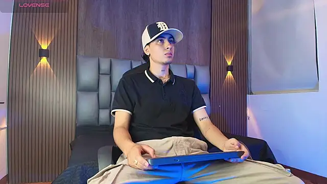 mohamed malik online show from May 7, 12:41 pm