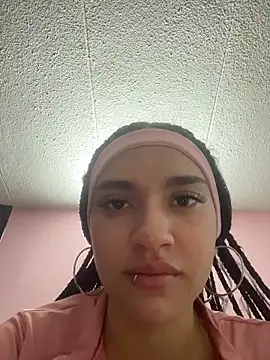 Snapshot of lia_ec chatting on June 22, 3:42 pm lia ec online show from June 22, 3:42 pm