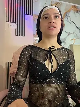 Snapshot of lia_ec chatting on June 20, 2:33 pm lia ec online show from June 20, 2:33 pm