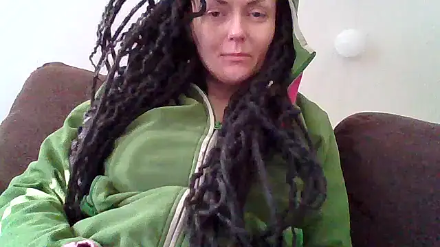 shyhornymommy online show from April 19, 8:37 am