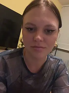 Snapshot of SweetLikaaa chatting on May 2, 10:15 pm SweetLikaaa online show from May 2, 10:15 pm