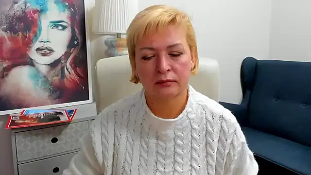 luna xfantasy online show from April 14, 7:02 am