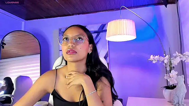 miel ambar online show from May 14, 1:41 pm