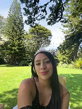 JuliettaGmz online show from May 14, 3:31 pm