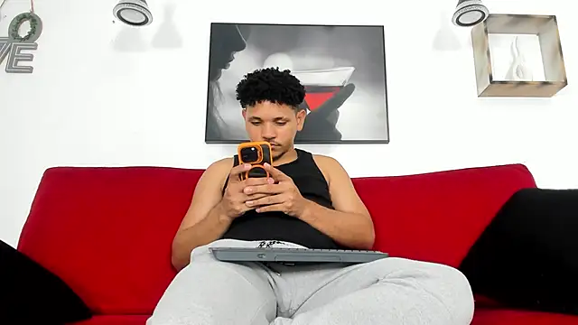 Michael fox06 online show from April 17, 8:00 pm