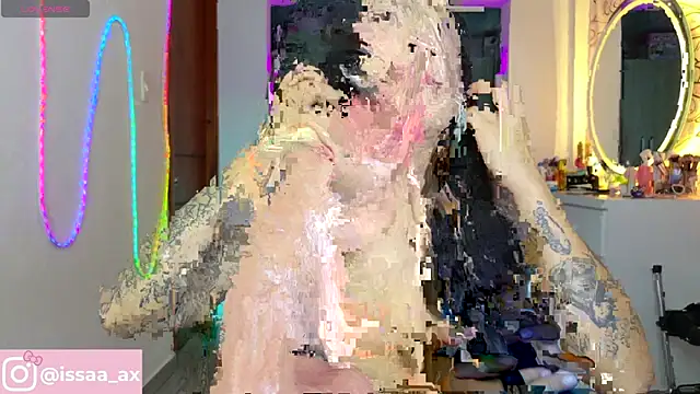 Snapshot of issa_dolly chatting on June 4, 10:14 pm issa dolly online show from June 4, 10:14 pm