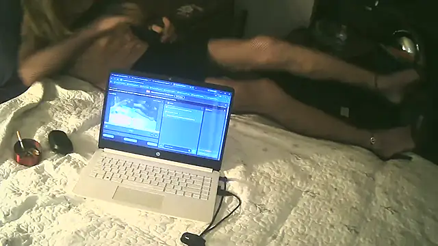 punkwhitebitchboy4rent online show from April 14, 6:24 pm