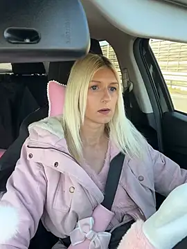 barbiplaymate online show from March 6, 9:25 am