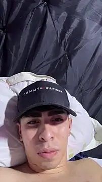 michaell twinkk online show from May 4, 1:09 am
