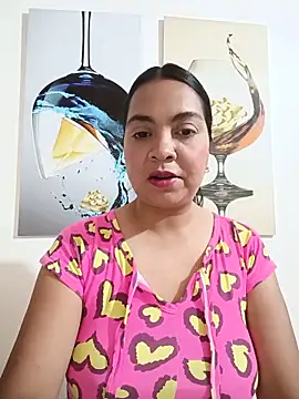 Silvana2927 online show from June 21, 6:19 am