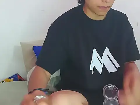 LatinHeatX22 online show from May 3, 8:23 pm