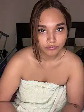 Snapshot of nikki_hots_sex chatting on June 22, 9:34 pm nikki hots sex online show from June 22, 9:34 pm